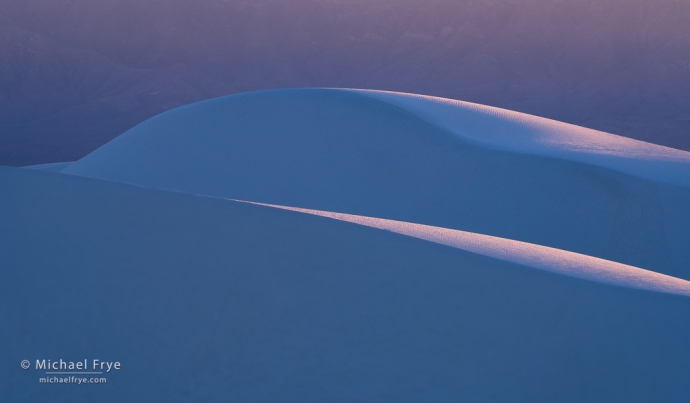 Last light on sand dunes, White Sand NP, NM, USA