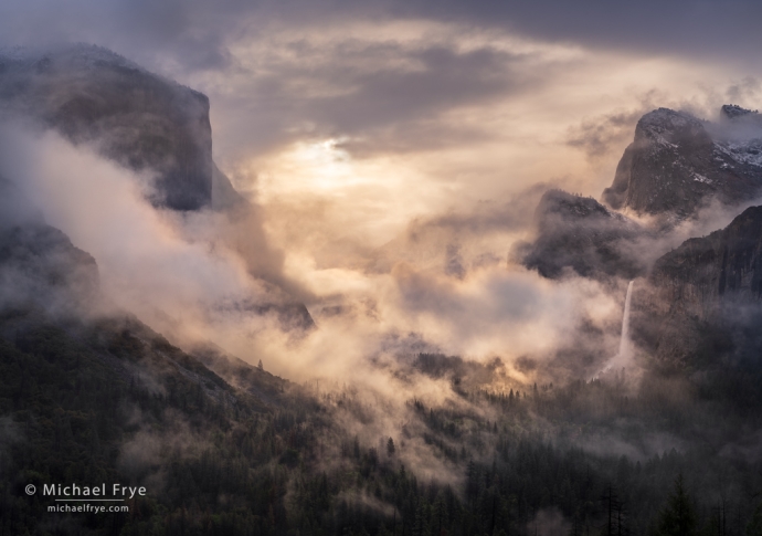 Misty sunrise from Tunnel View, Yosemite NP, CA, USA