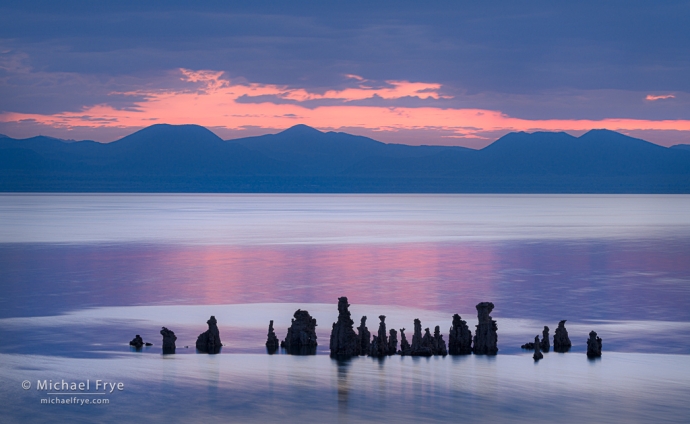 Tufa formations at sunrise, Mono Lake, CA, USA